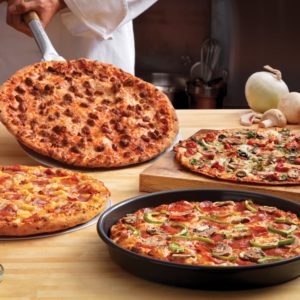 PANS FOR PIZZA & TRADITIONAL PIES